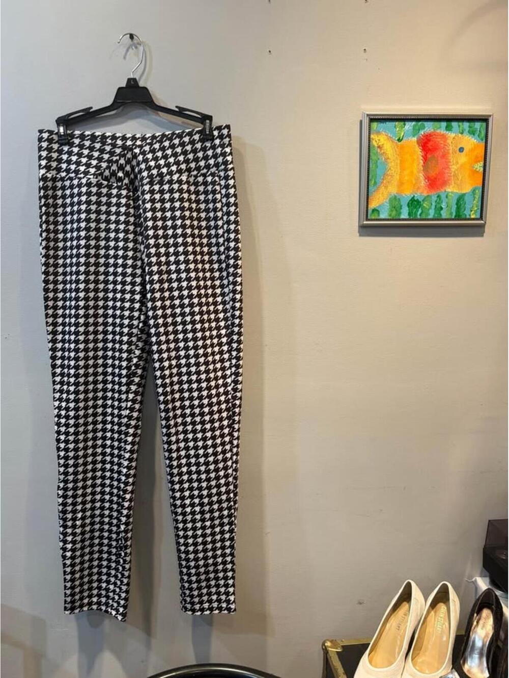 Chic Houndstooth Sweatyrock Women's Leggings